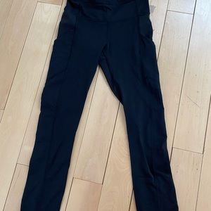 Black Lululemon leggings